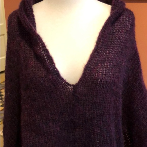 Sweaters - Mohair capelet